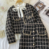 ConjuntoTweed Xadrez – Blazer Manga Longa + Saia A-Line Assimétrica