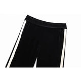 Conjunto em Veludo com Camisa de Manga Longa e Calça – Design Elegante com Detalhes Laterais