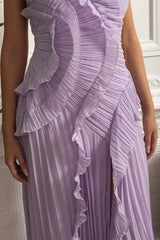 Vestido Sexy Assimétrico e Decote nas Costas – Sem Mangas, Com Babados, Cintura Alta e Modelagem Slim