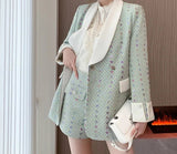 Conjunto Blazer com Paetês e Shorts – Design Color Block com Botões de Strass