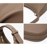 Bolsa – Modelo Meia-Lua, Estilo Crossbody, Elegante