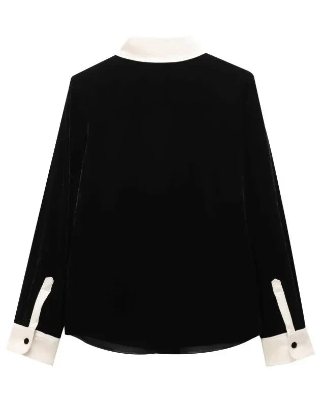 Conjunto em Veludo com Camisa de Manga Longa e Calça – Design Elegante com Detalhes Laterais