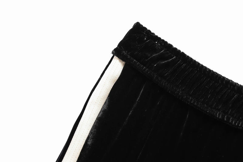 Conjunto em Veludo com Camisa de Manga Longa e Calça – Design Elegante com Detalhes Laterais