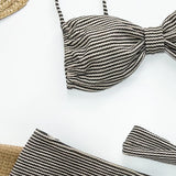 Biquíni de Três Peças com Saia - Estilo e Versatilidade