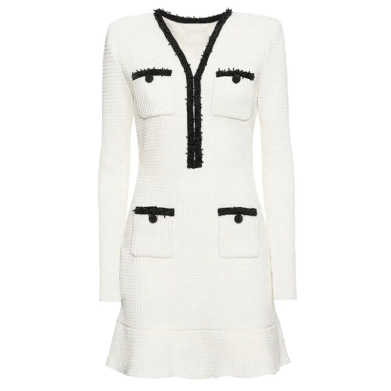 Vestido Bicolor – Decote V, Manga Longa, Slim Fit com Bolsos Bordados