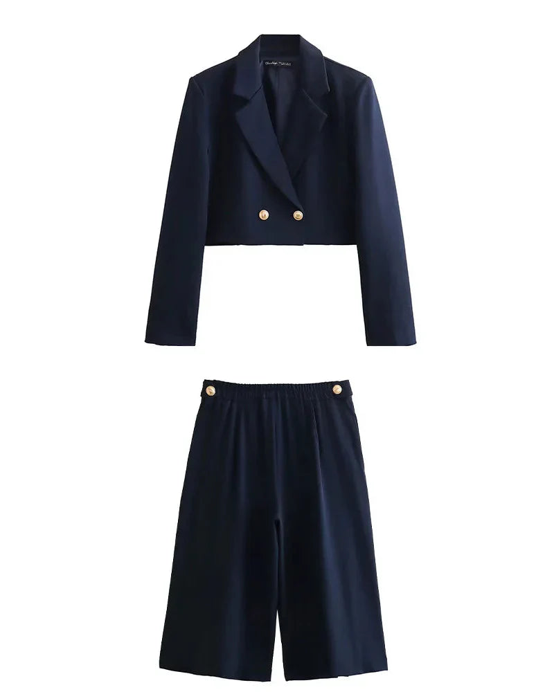 Conjunto Elegante – Blazer Curto com Botões Decorativos e Calça Pantalona
