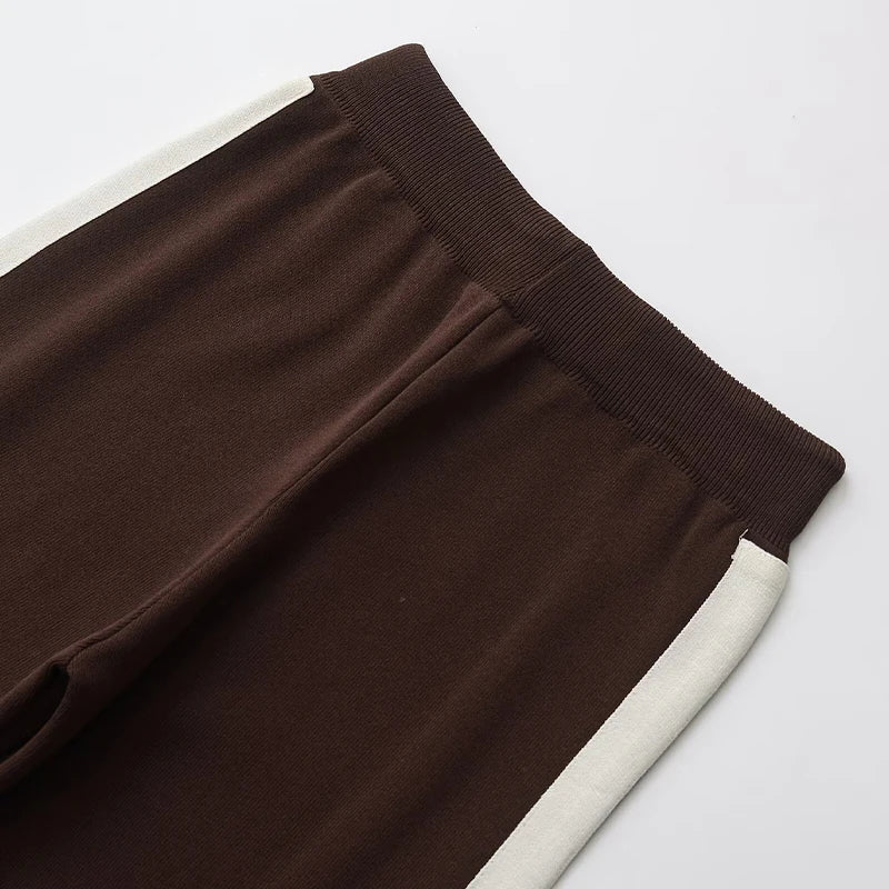 Conjunto Moletom Pulôver e Calça Cintura Alta com Elastano, Estilo Vintage