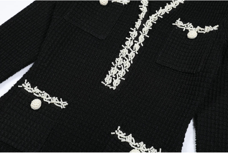 Vestido Bicolor – Decote V, Manga Longa, Slim Fit com Bolsos Bordados