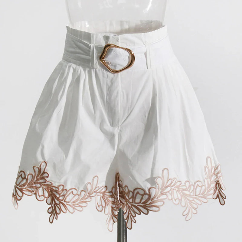 Conjunto bordado com cinto - Novidade