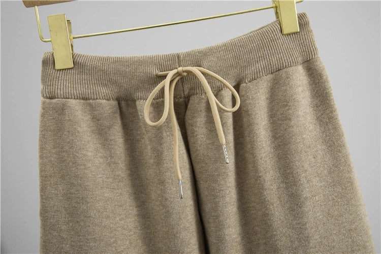 Conjunto Feminino Outono – Blusa Gola Lapela Estilo Camadas com Calça de Cintura Alta