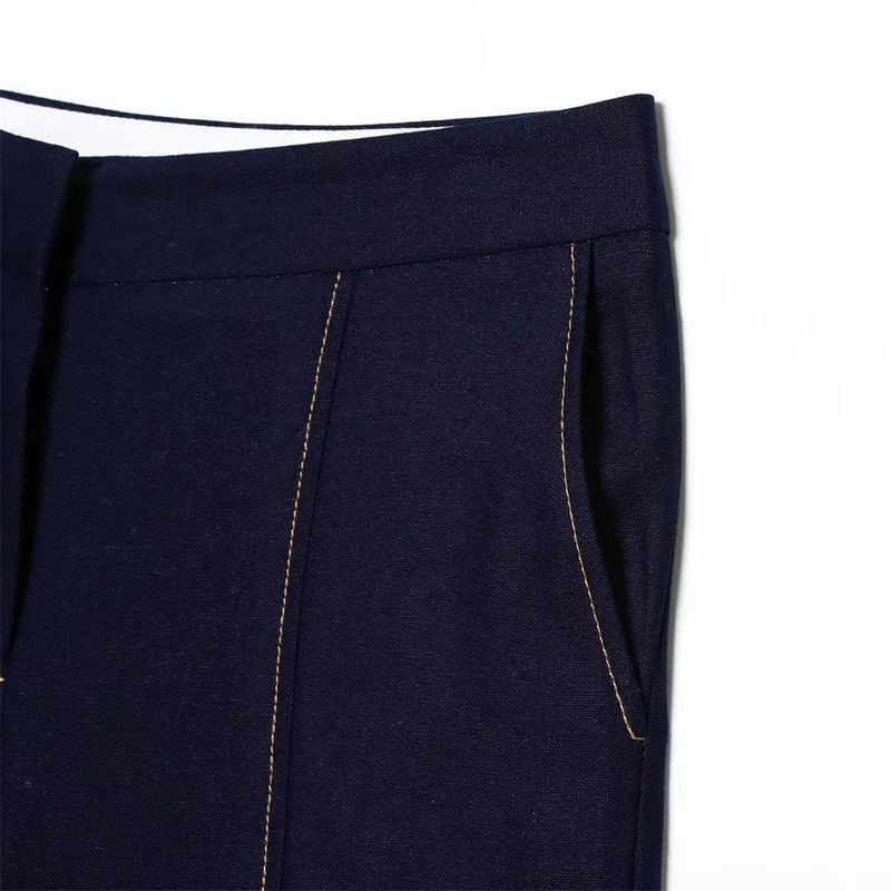 Conjunto Feminino – Blazer Curto com Botões Decorativos e Calça Reta Casual |