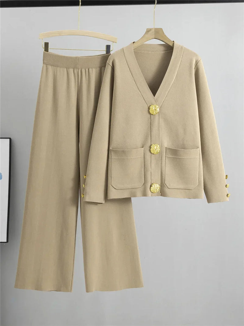 Conjunto Feminino Elegante em Tricô – Cardigan de Botões e Calça de Cintura Alta com Perna Larga