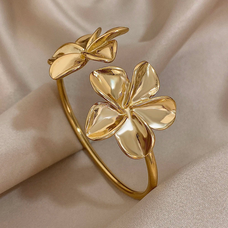 Bracelete de Aço Inoxidável  Dupla Flor  - Bracelete Floral Metal Dourado, à Prova D'Água, Joia para Festa
