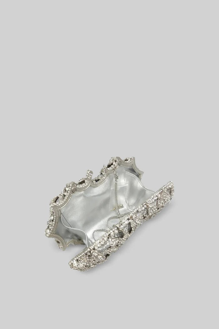 Bolsa clutch com enfeite de cristal